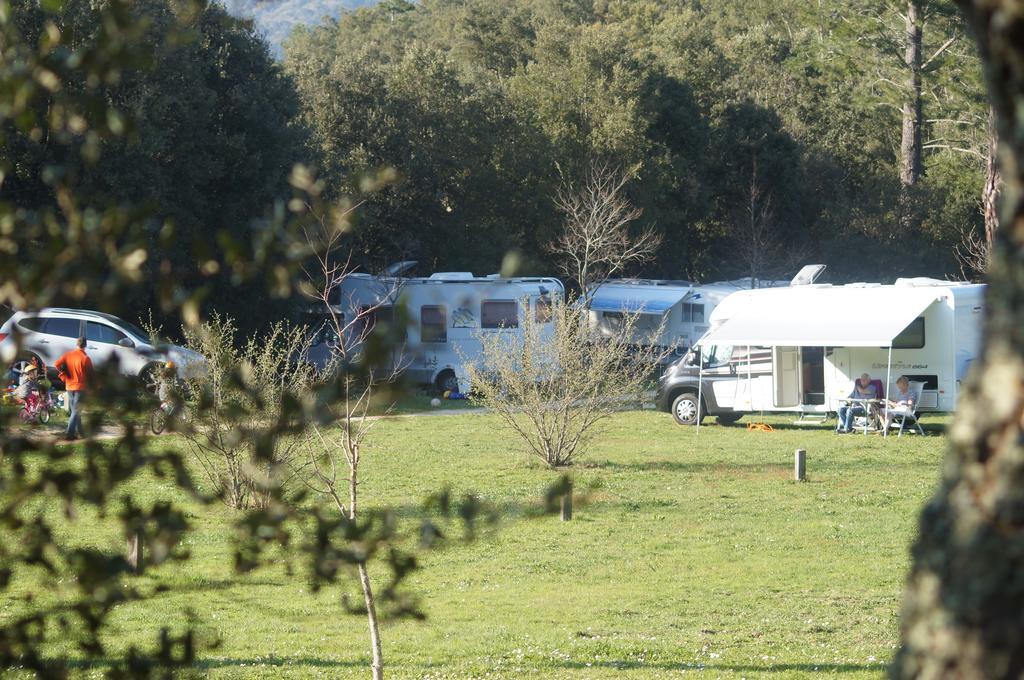 Camping 마카네트데카브레니스 외부 사진